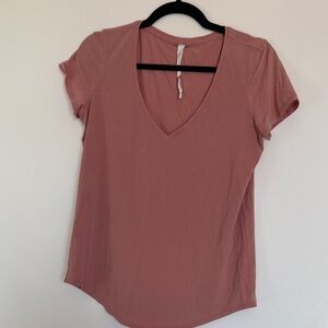 lululemon athletica Mauve V-Neck Tee